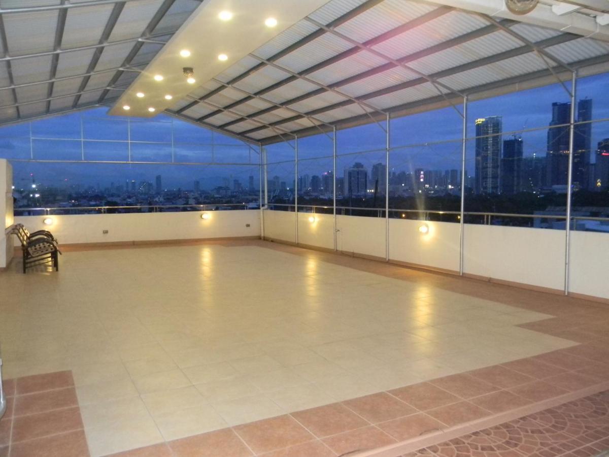 M Suites Hotel Makati City Eksteriør bilde