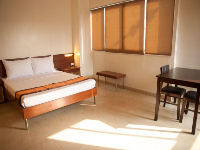 M Suites Hotel Makati City Eksteriør bilde