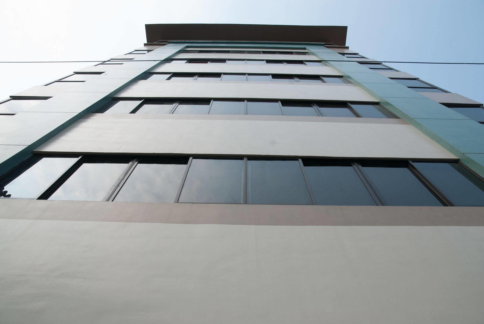 M Suites Hotel Makati City Eksteriør bilde