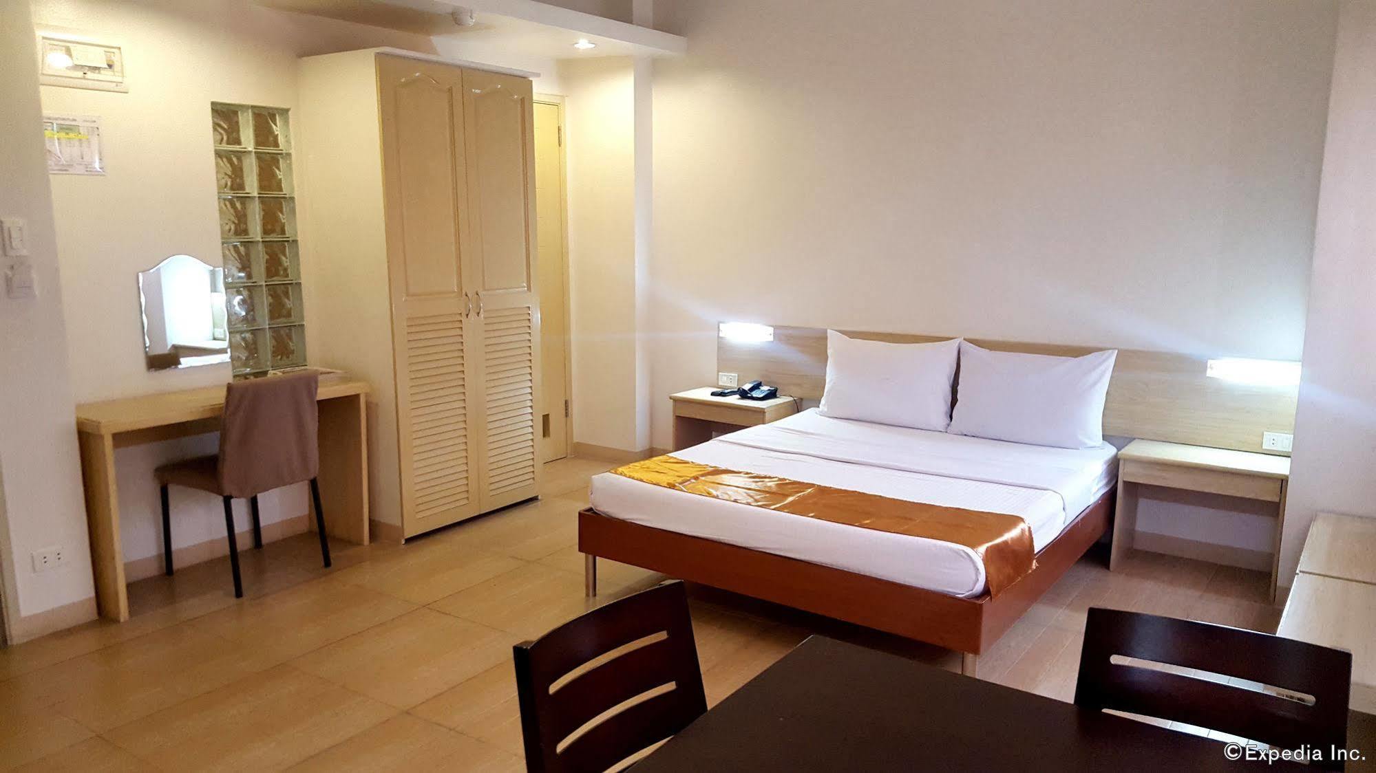 M Suites Hotel Makati City Eksteriør bilde