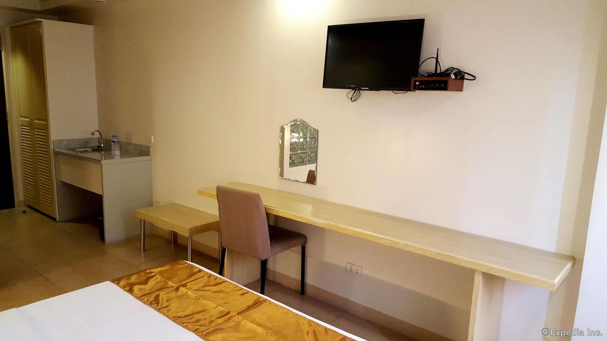 M Suites Hotel Makati City Eksteriør bilde