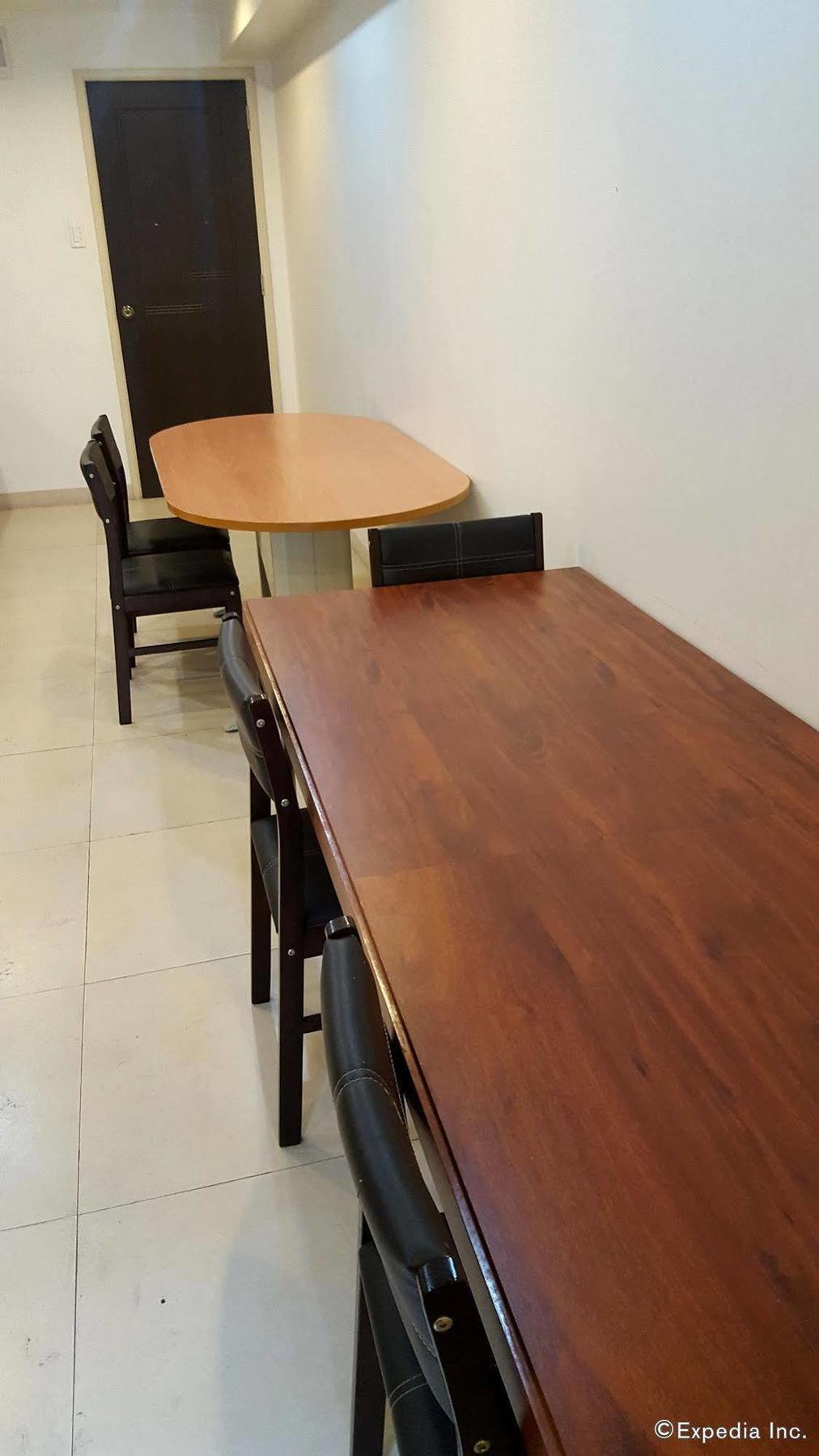 M Suites Hotel Makati City Eksteriør bilde